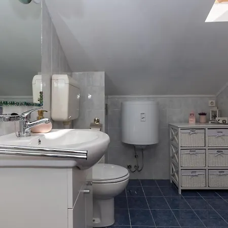 Bruana 5 - One Bedroom With Sea View Διαμέρισμα