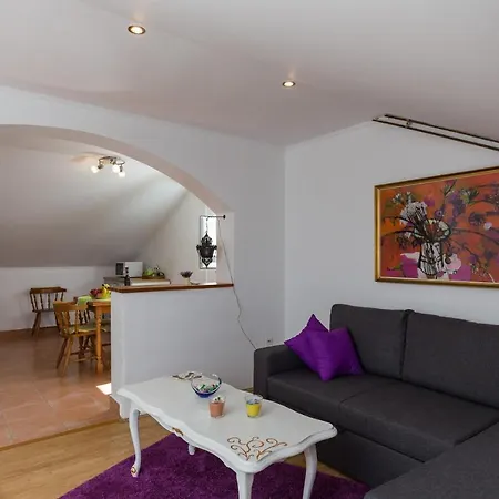 Διαμέρισμα Bruana 5 - One Bedroom With Sea View *